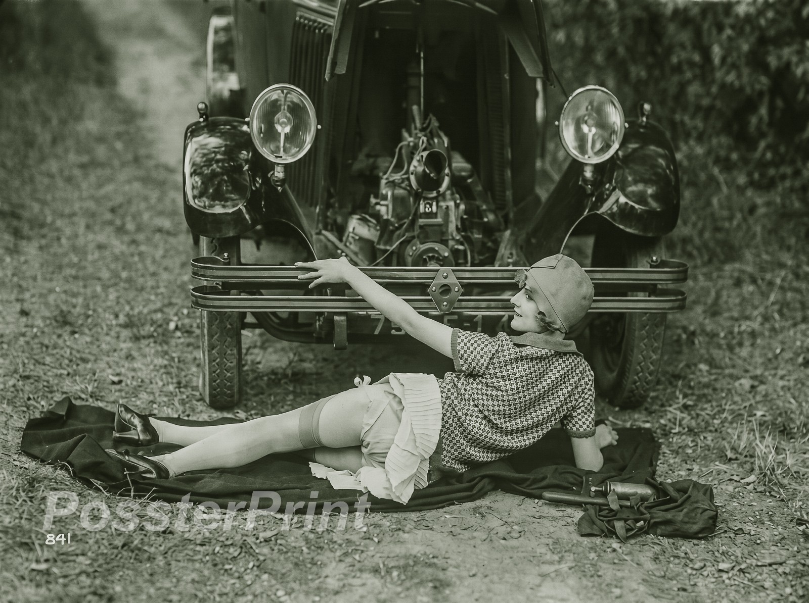 1920s FLAPPER GIRL 💜 8x10 Photo - Vintage Car Touring Auto