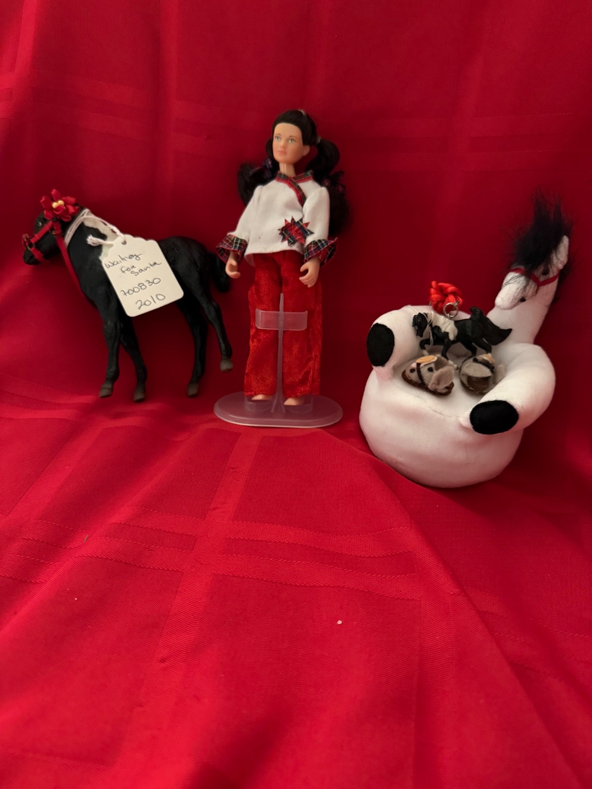 Breyer 700830 waiting for Santa