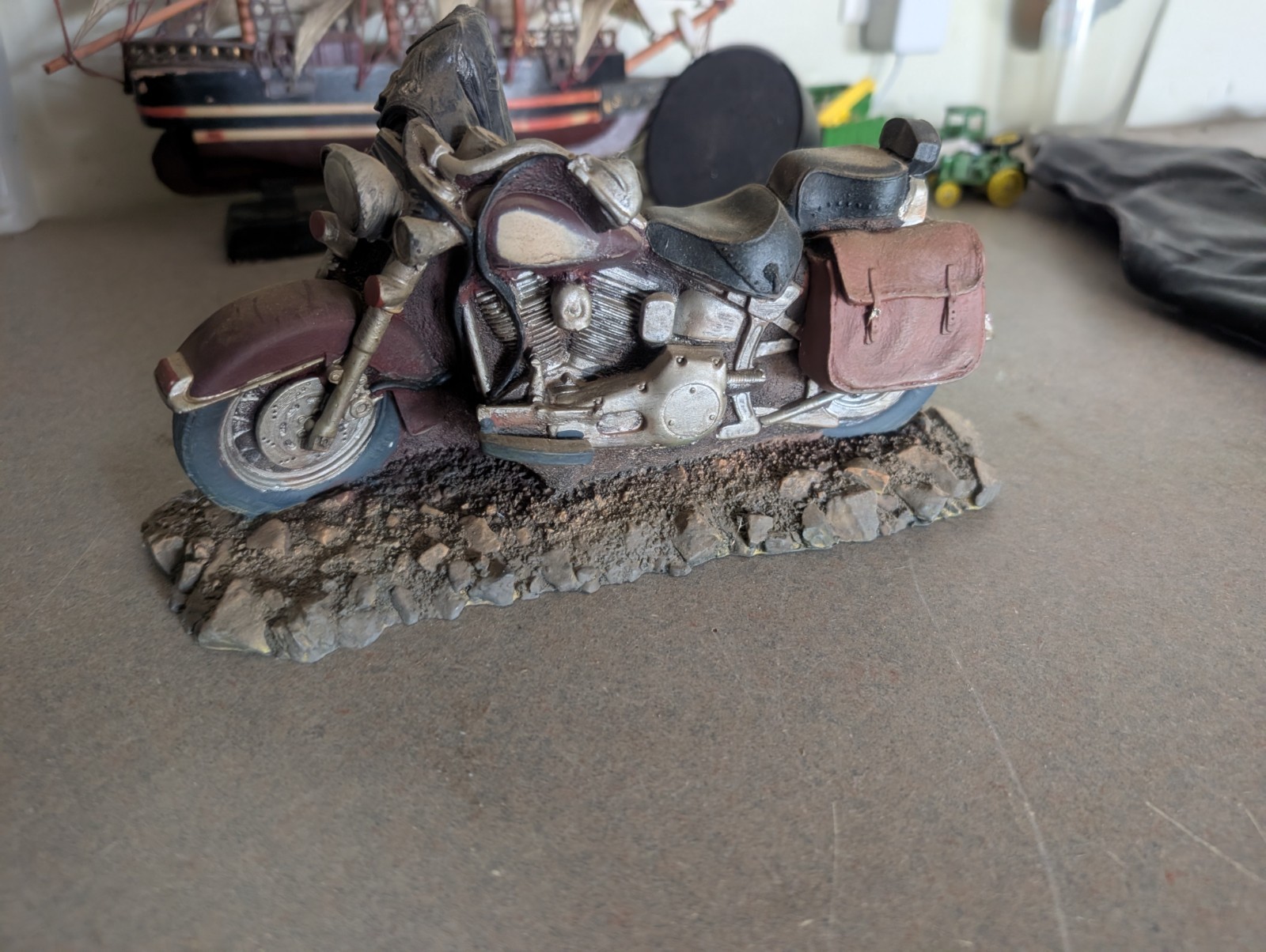 Keypoint Vintage Motorcycle Bike Harley Davidson Display Mancave Paperweight