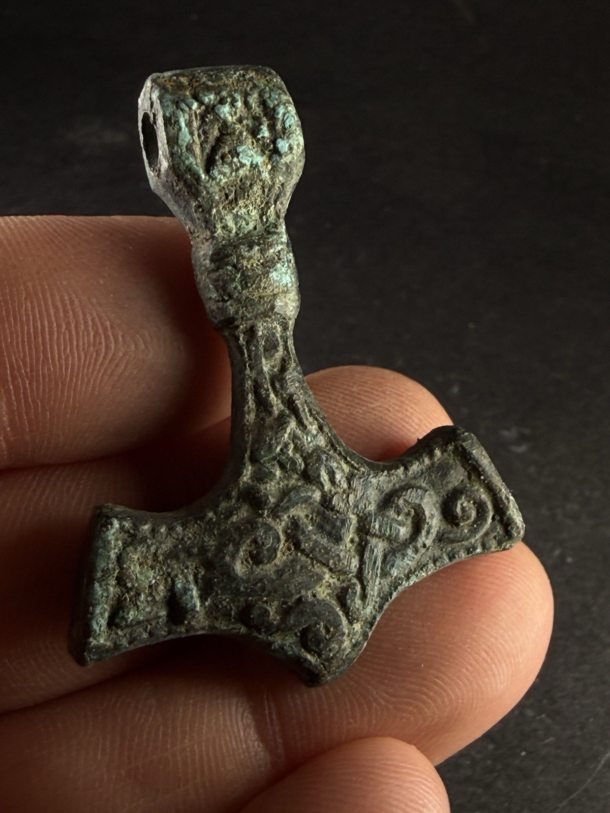 BEAUTIFUL ANCIENT VIKING BRONZE THORS HAMMER MJOLNIR AMULET 10TH CENTURY AD