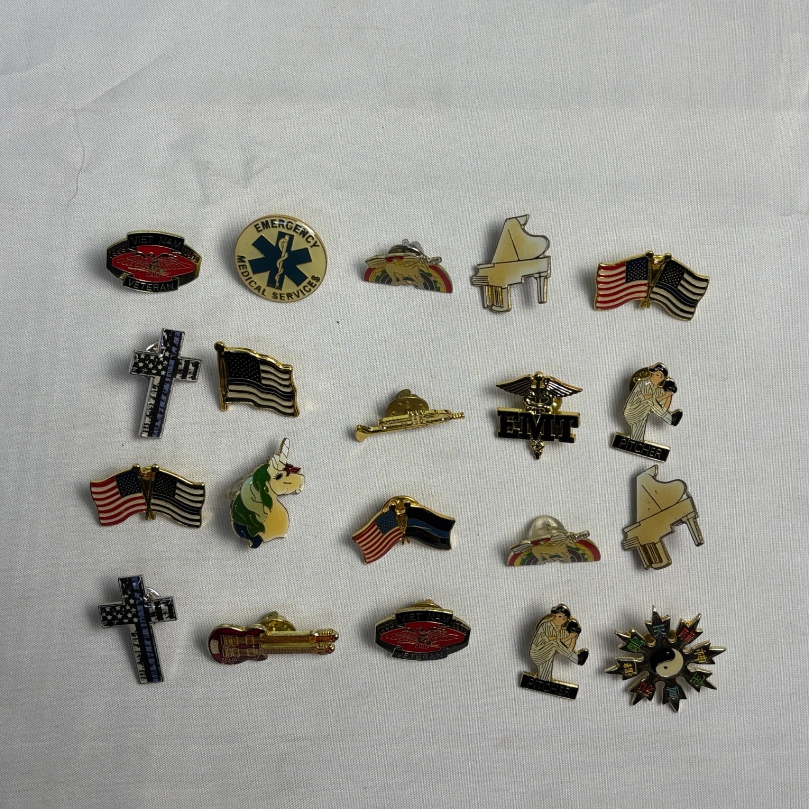 Lot Of 20 Piece Mixed Vintage And Modern Enamel Lapel Pins Lot 5