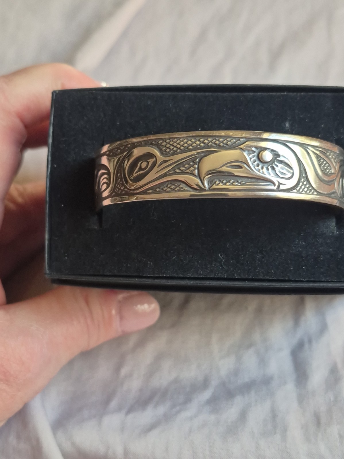 Metal Arts Group Bil Helin Gentle Strength Eagle And Humming Bird 7 Inch Cuff