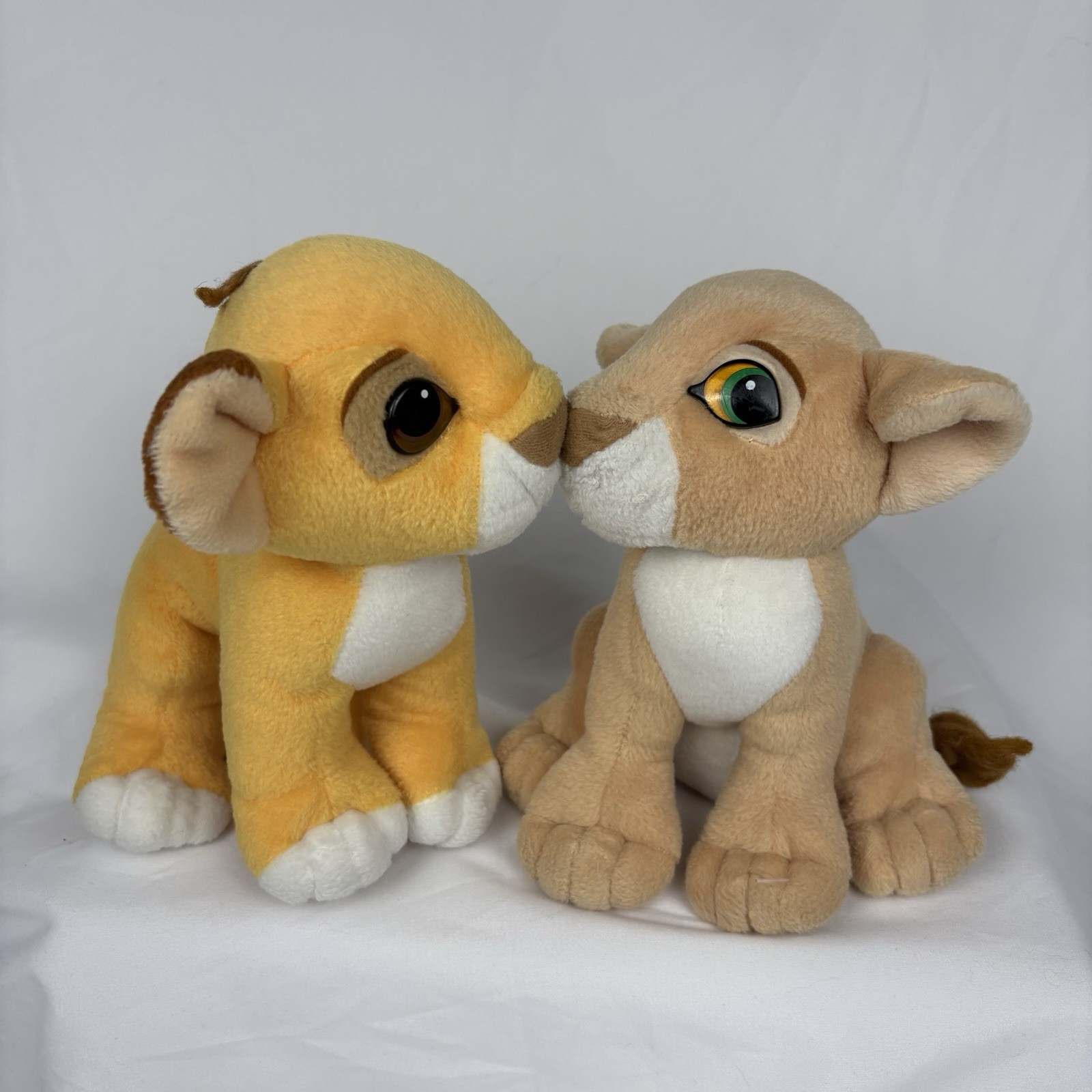 VTG 1993 Rare Disney The Lion King Simba and Nala Magnetic Kissing Plush Set 