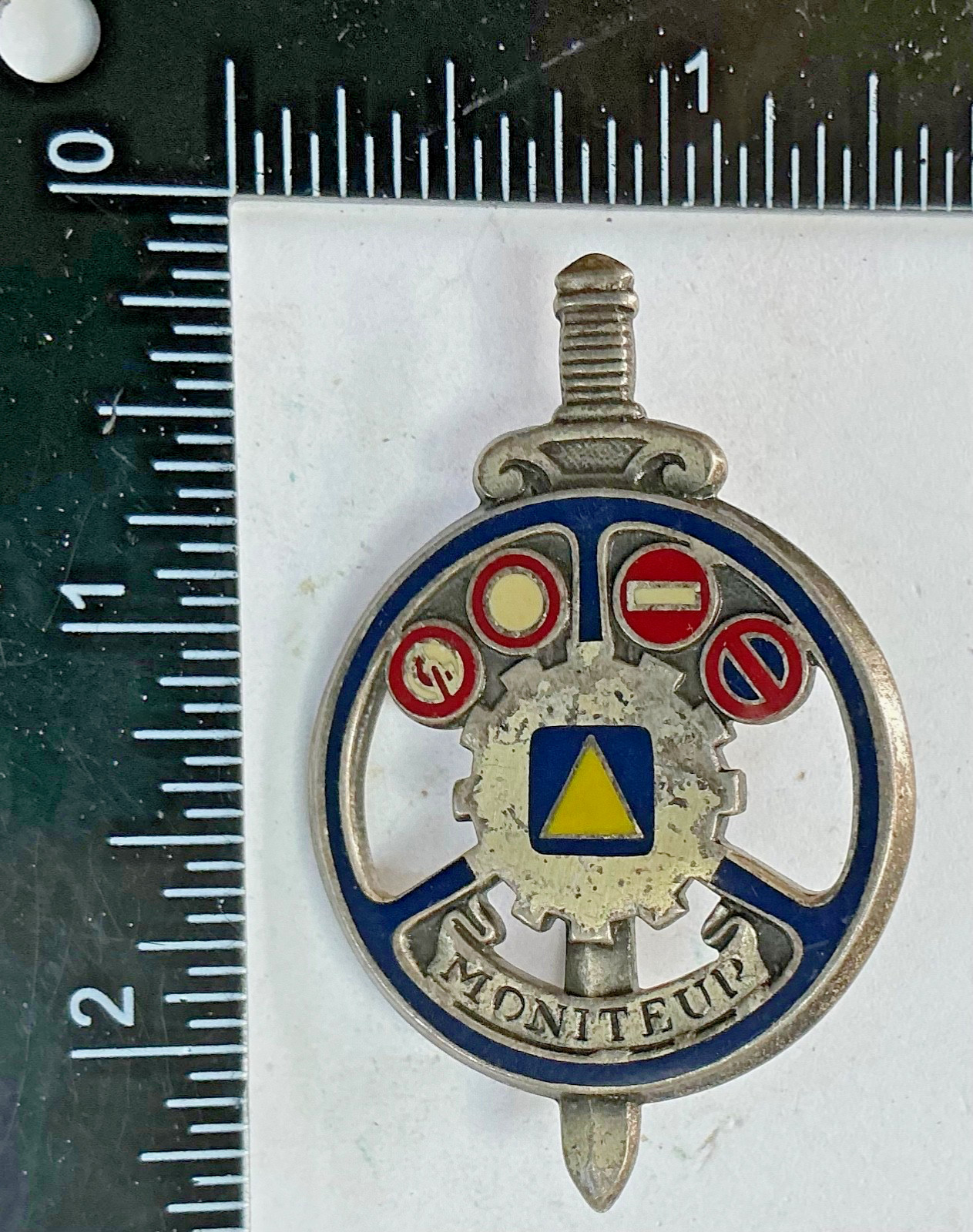 VINTAGE French France Army DI DUI Drago Badge
