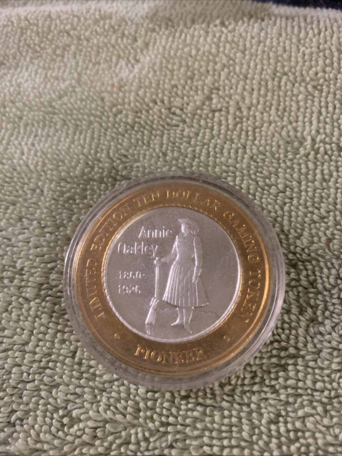 Pioneer $10 Annie Oakley Gaming Token Beauty Rare Coin