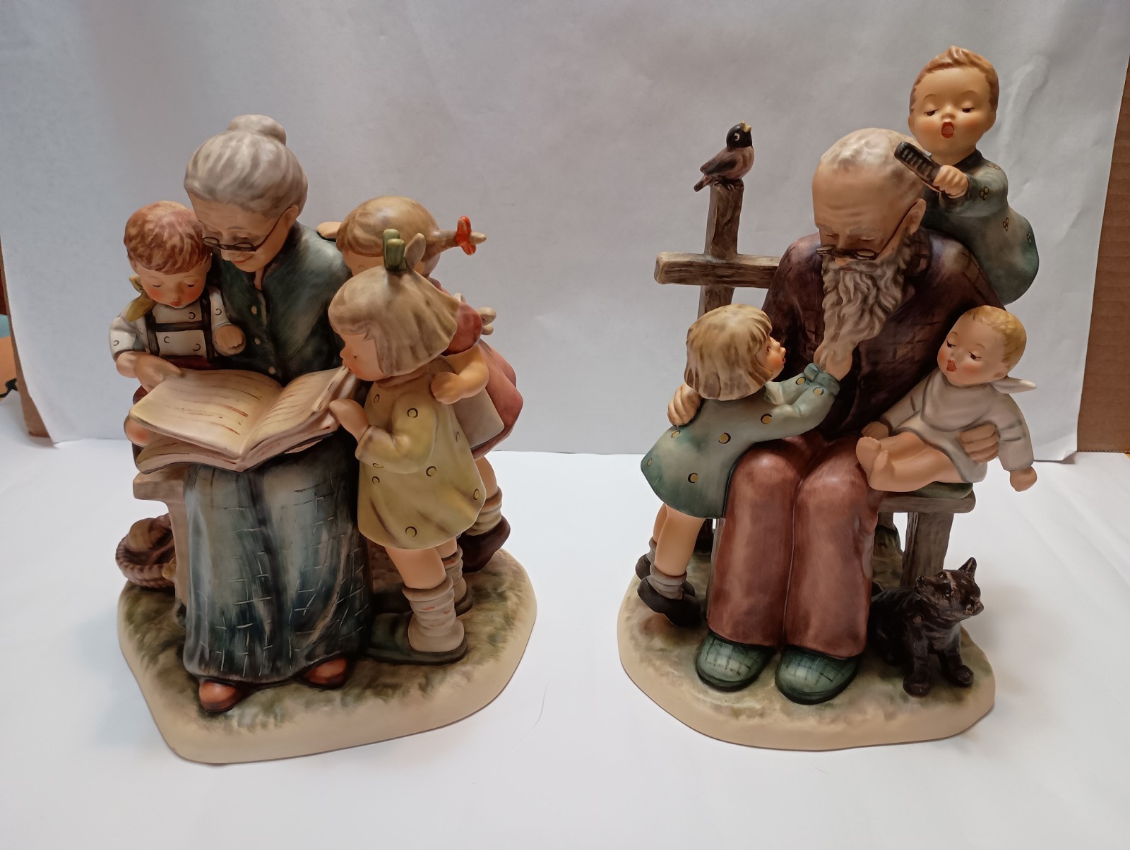 HUMMEL A STORY FROM GRANDMA #620 & AT GRANDPAS #621 MATCHED SET LTD. ED. #06596