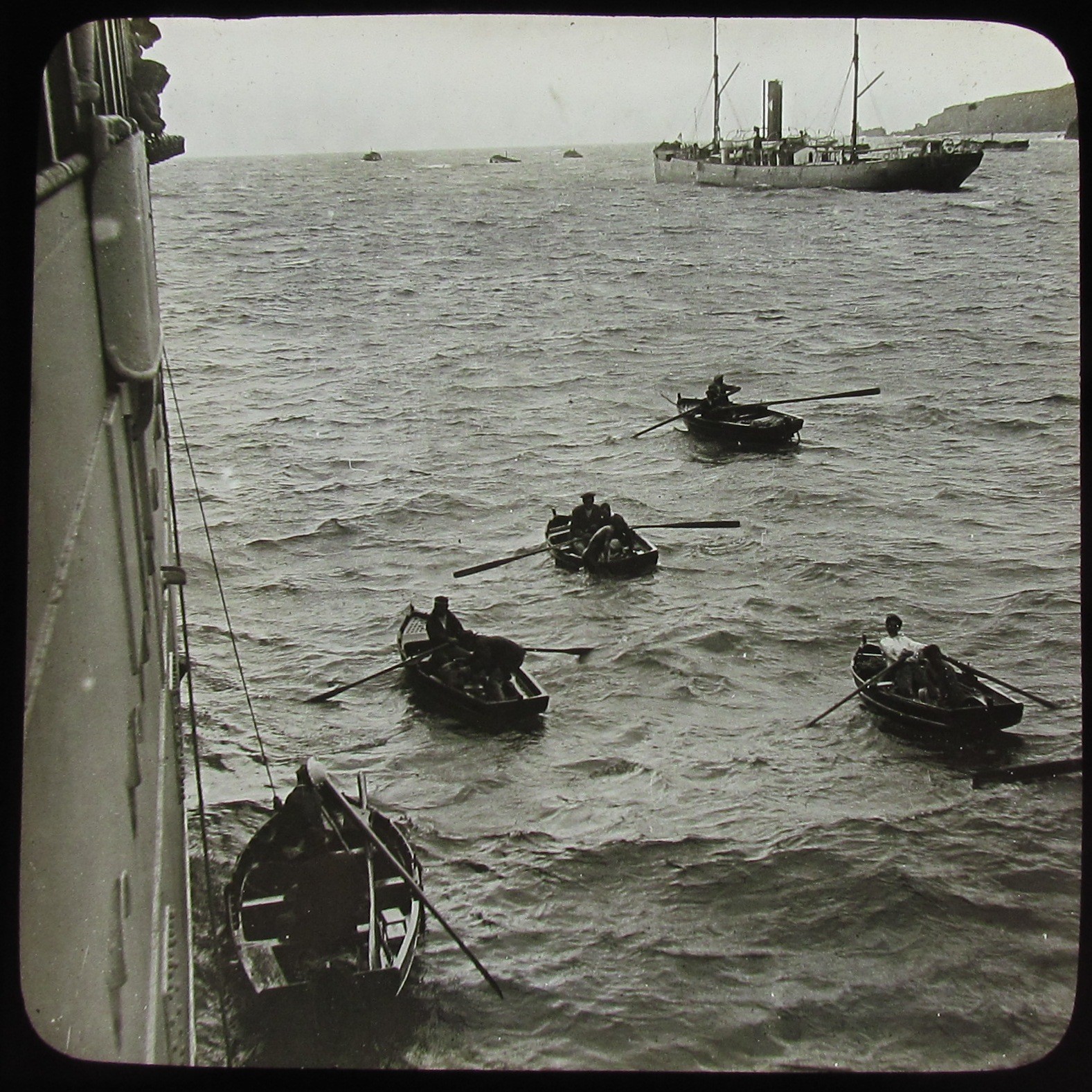 Glass Magic Lantern Slide SHIPS & BOATS IN BAY C1890 OLD PHOTO 