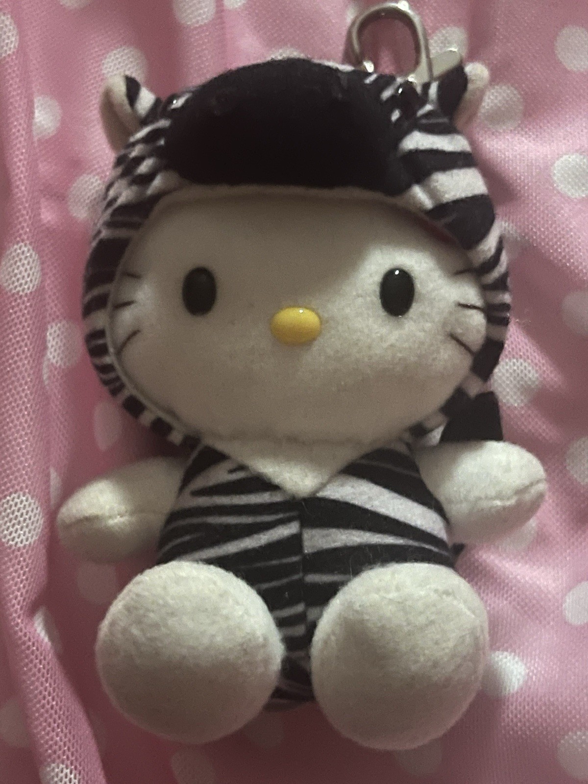 extremely rare vintage 2003 hello kitty zebra keychain kawaii y2k cutecore