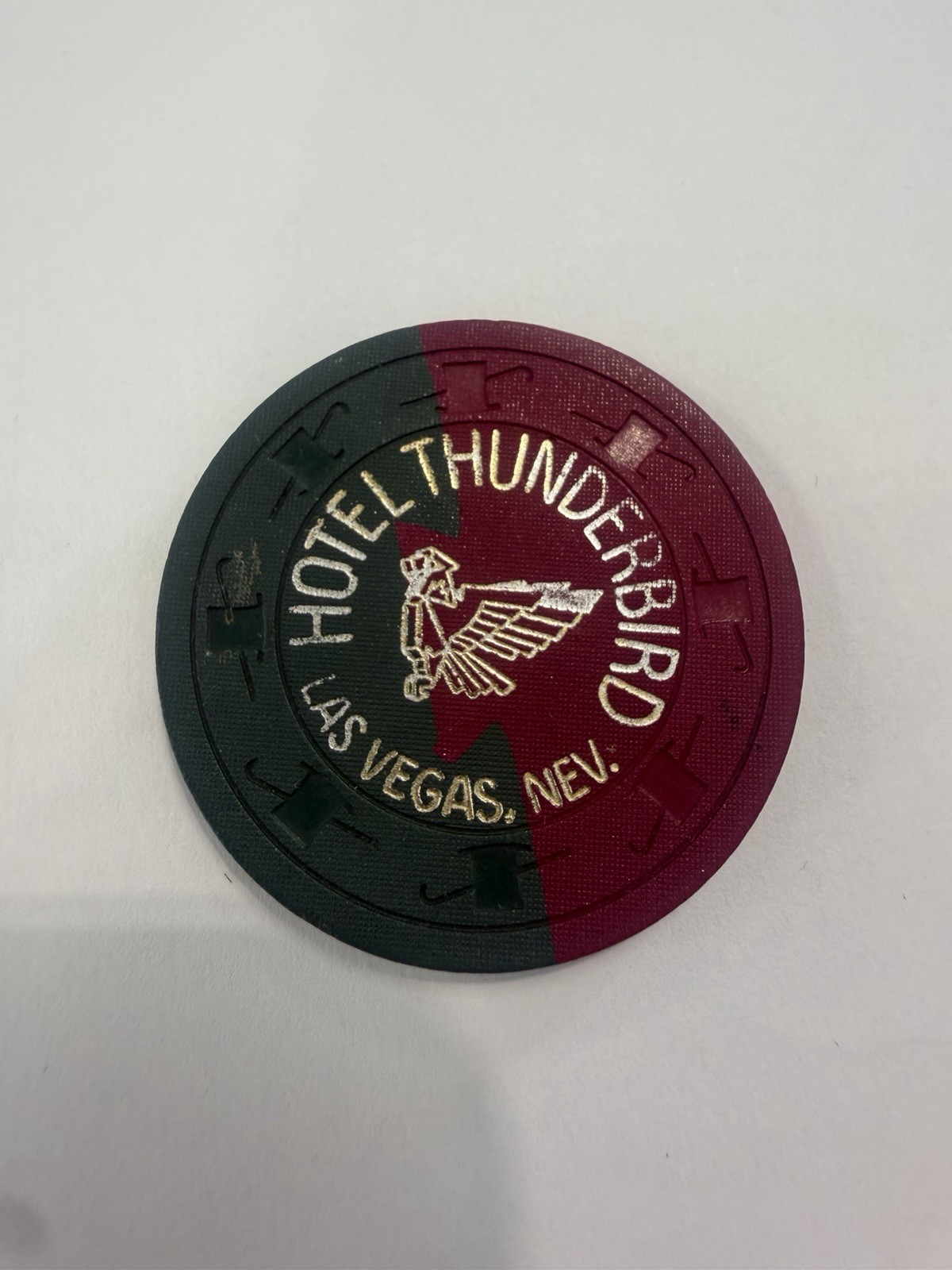 Vintage 1950s Hotel Thunderbird Las Vegas 50¢ Casino Chip Red Green Dovetail