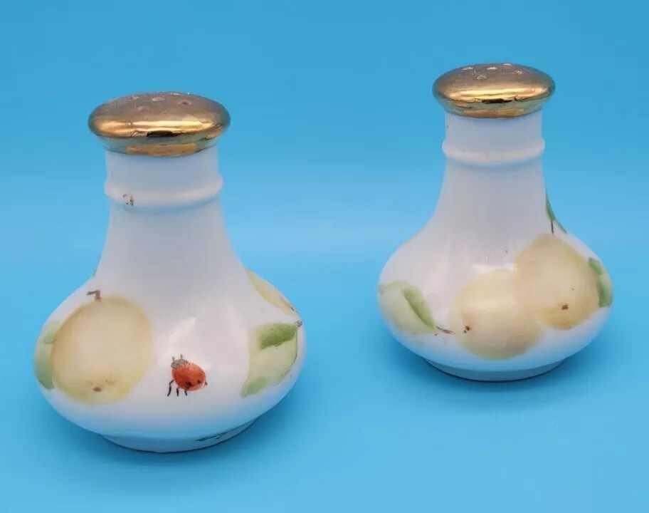 Vintage Gold salt and pepper shakers LADY BUG & FRUIT - Elizabeth Crown 1982 