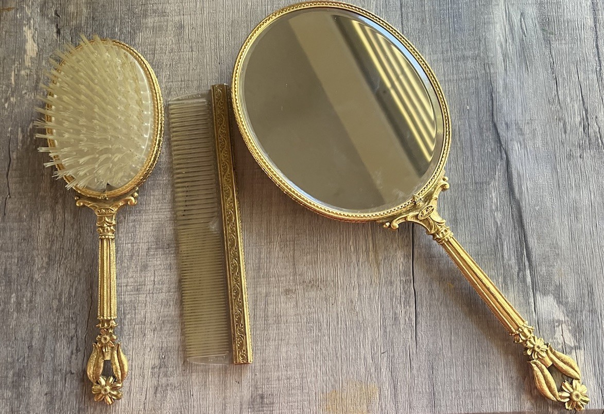 VINTAGE MATSON GOLD GILT ORMOLU ORNATE Floral 3 PIECE SET MIRROR, BRUSH & COMB