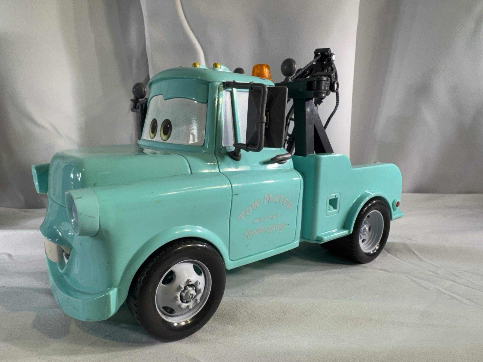 Rare Disney Pixar Cars MATER Talking & Tow Light Up Teal Tested New Batteries