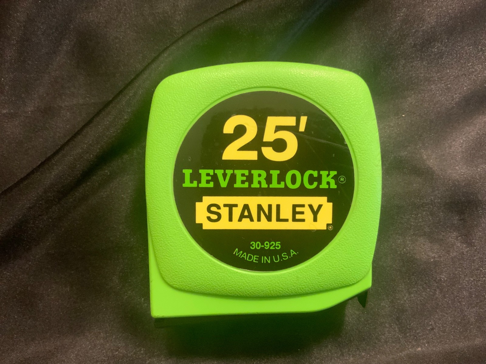 Vintage Stanley 25 ft Leverlock Tape Measure 30-925 Made in USA Green 1988
