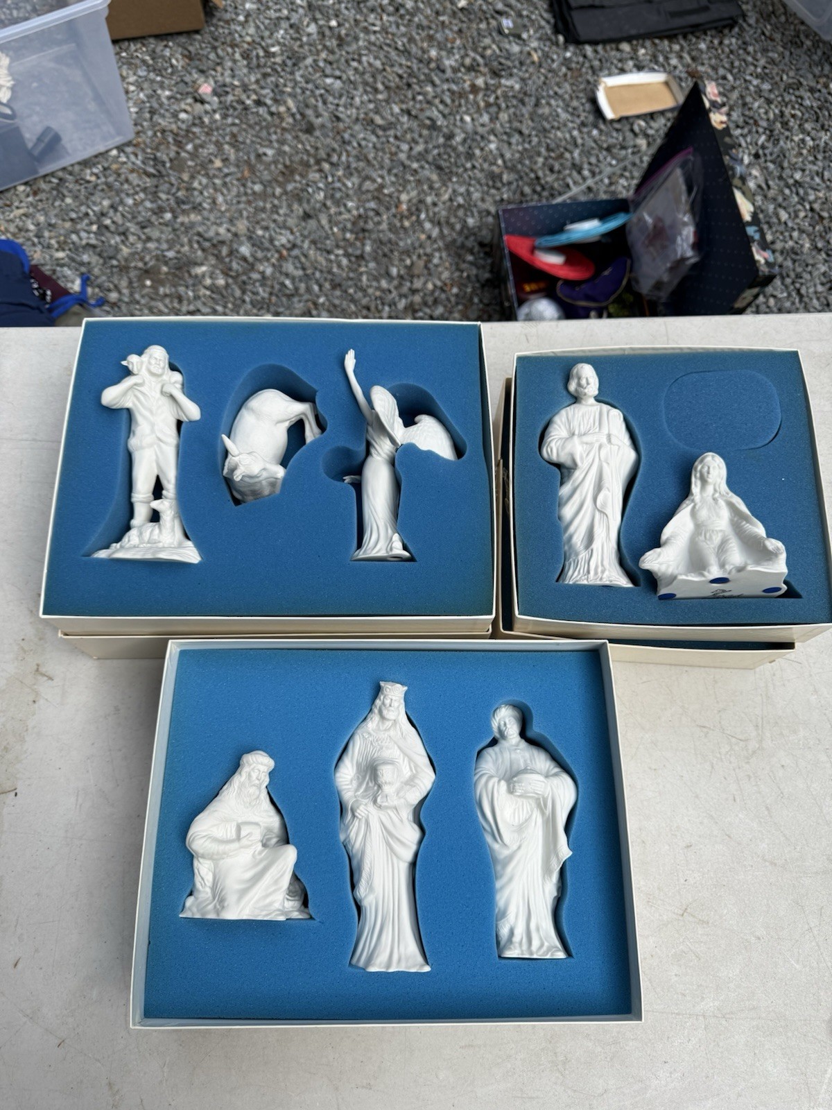 Boehm The First Noel Nativity Figurines Divine Vigil Bundle