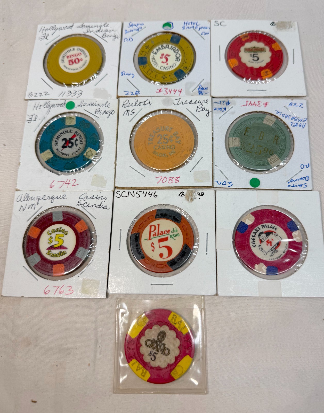 Lot of 10 vintage antique rare Las Vegas clay poker chips $5 25 casino Caesars