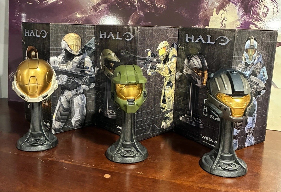 Halo Weta Helmet Set EVA, C.Q.B., Master Chief Mark VI Metal - SUPER RARE