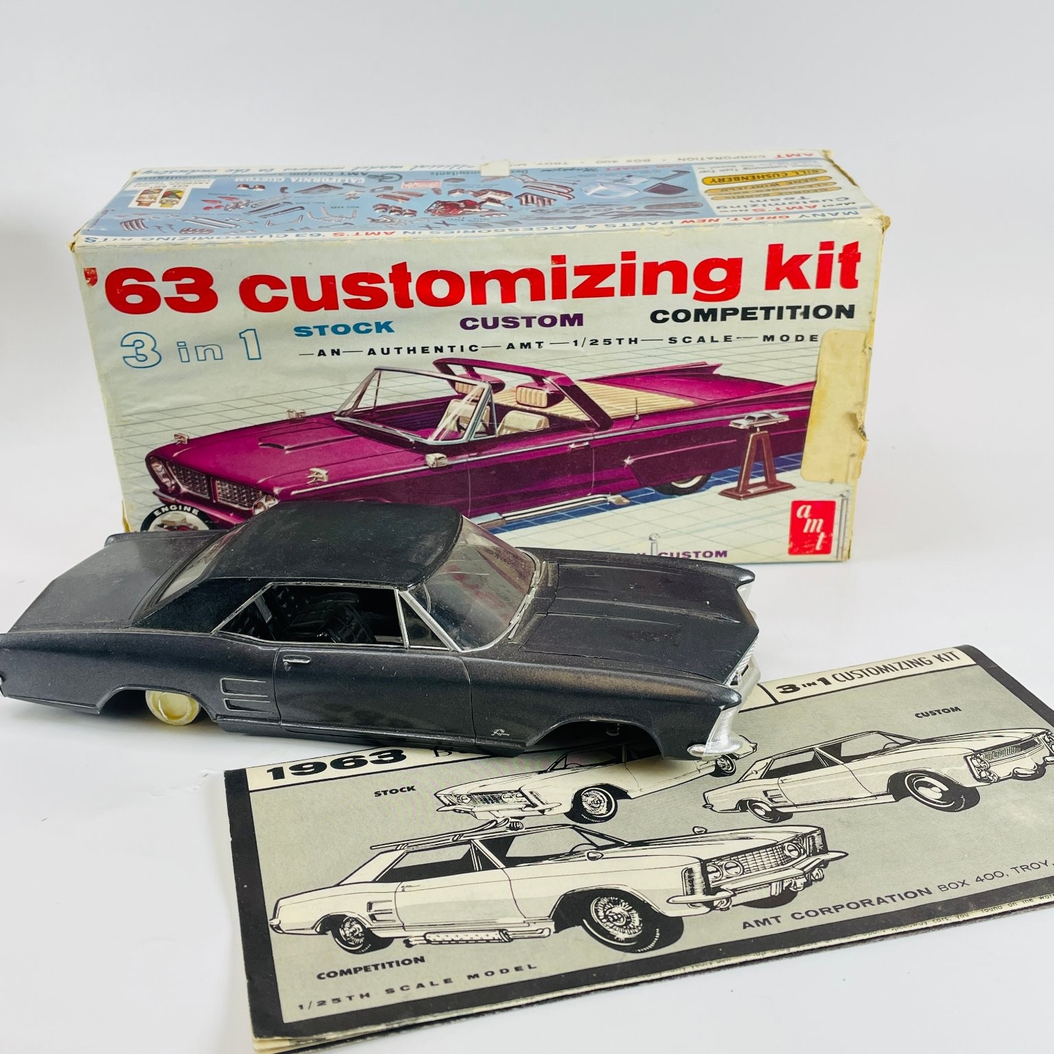 AMT '63 Buick Riviera Hardtop 3-in-1 Customizing Kit 1/25 Model Car 06-553-149