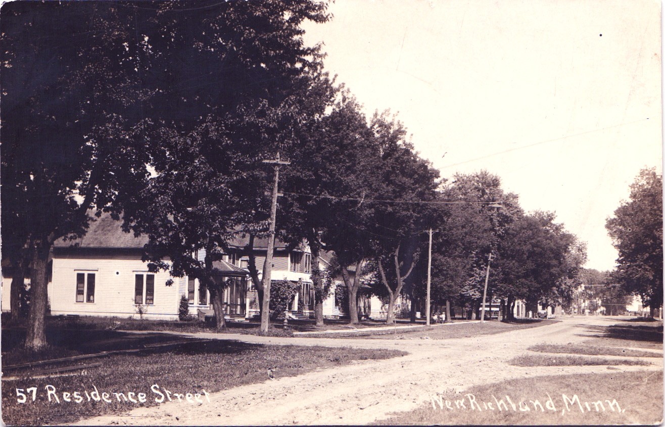 RESIDENCE STREET new richland mn real photo postcard rppc minnesota dirt road