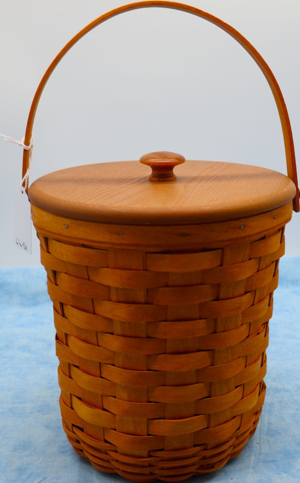 Longaberger 1995 Round Basket w Protector & Colwood Wood Lid 8.5
