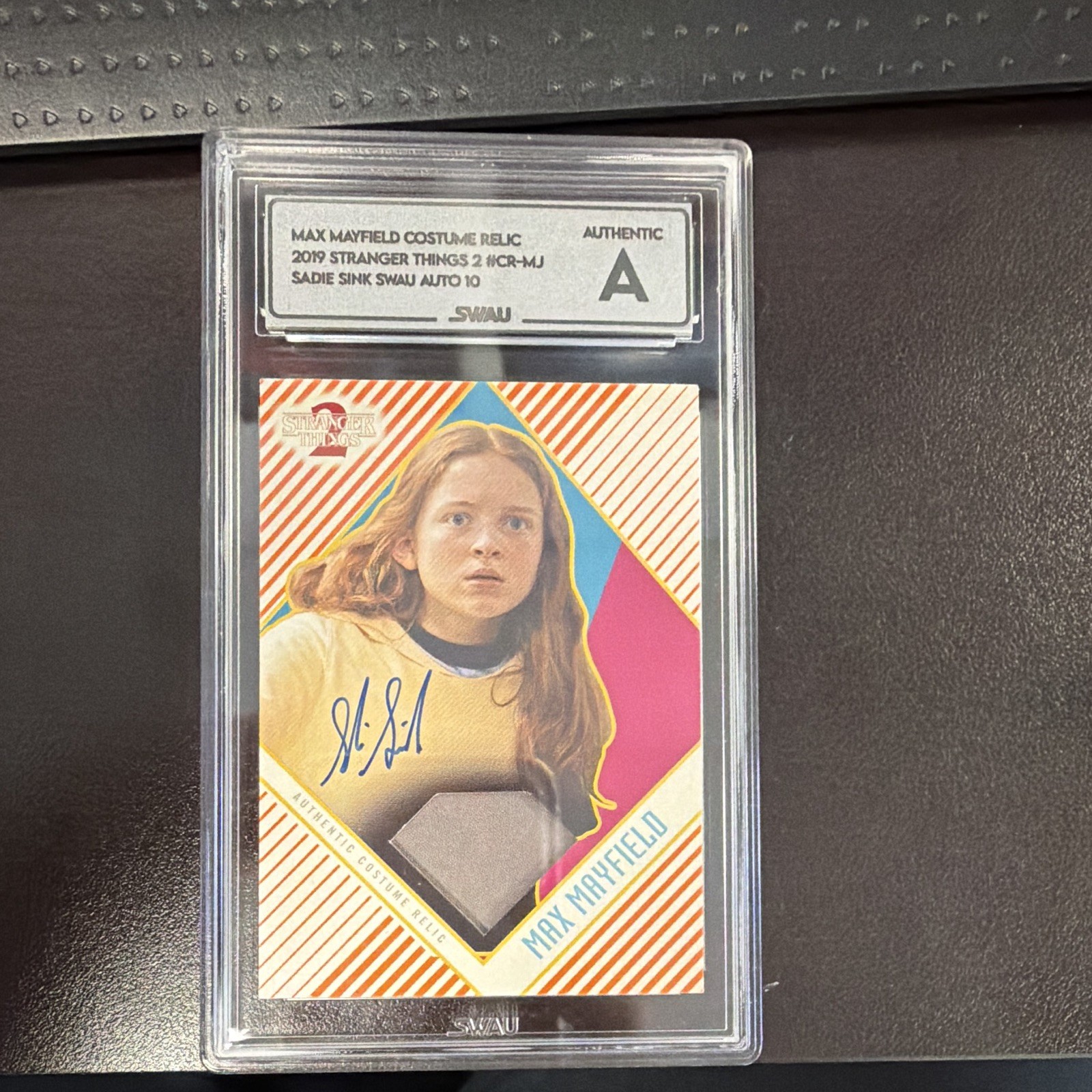 Topps 2019 Stranger Things 2 Max Mayfield Costume Relic Auto SWAU Encap