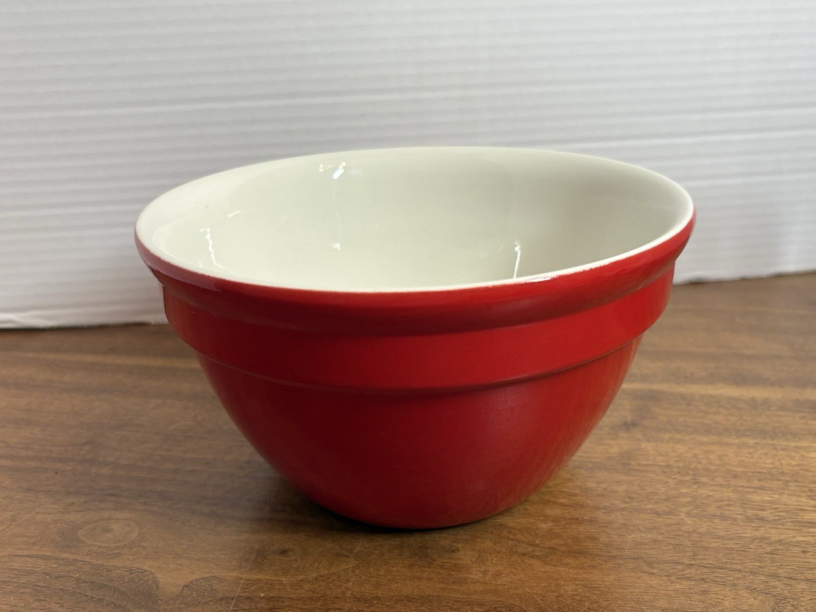 Vintage Hall China 1095 Mixing Bowl Red White 4” High 7.5” Across