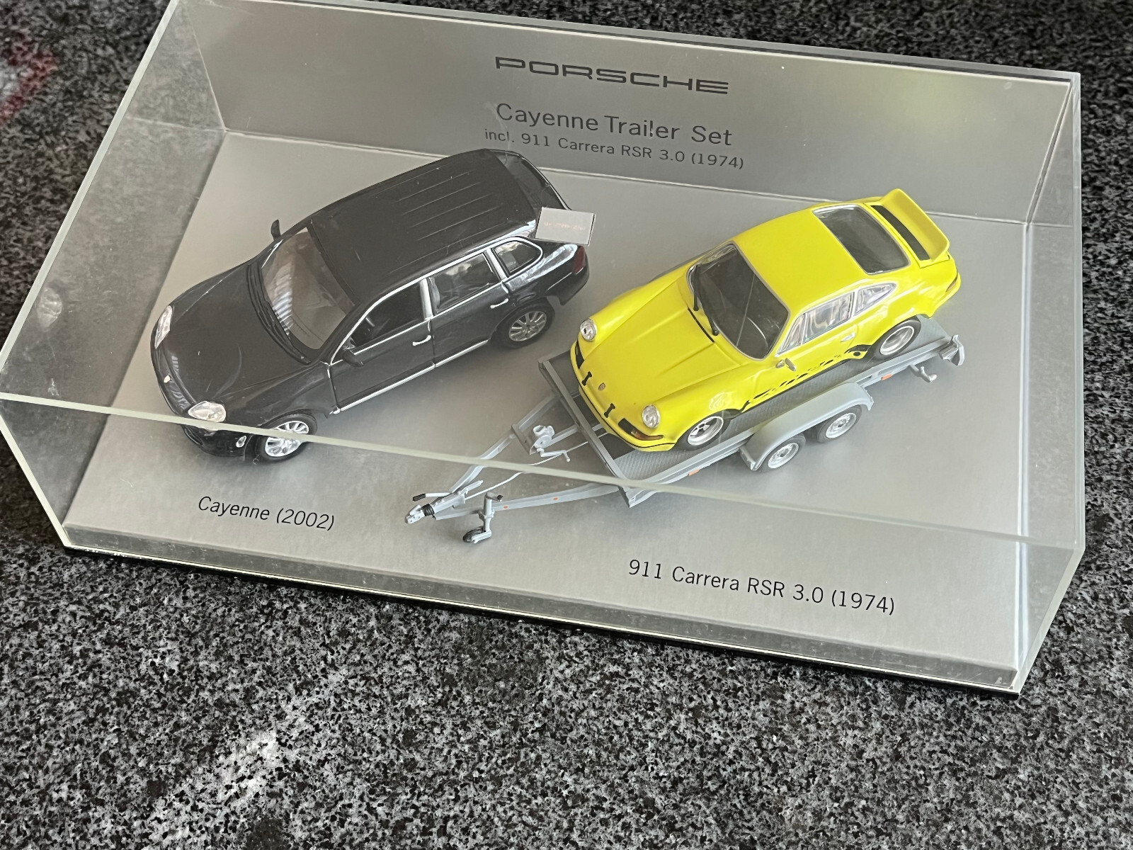 PORSCHE OFFICIAL CAYENNE & 911 CARRERA RSR SET 1:43 SCALE MODEL MINICHAMPS RARE