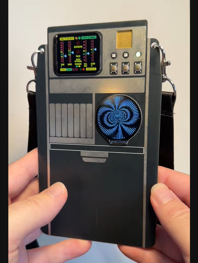 Defcon 34 2026 MakeltHackin Star Trek TOS Tricorder DEF CON Hacker Badge