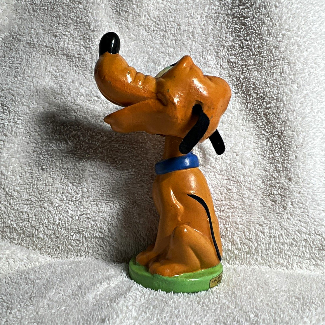 1960’s Vintage Pluto Bobblehead nodder.  Authentic Disney(not reproduction).