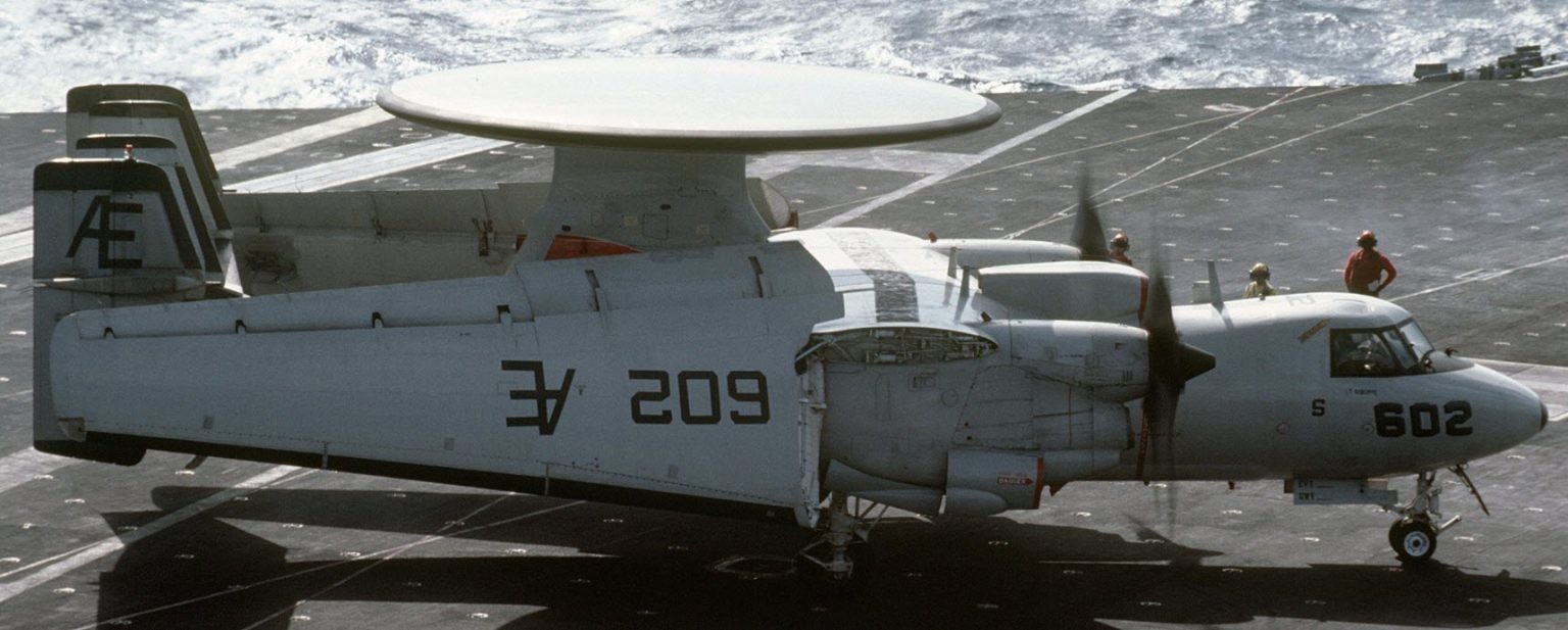 Grumman E-2C Hawkeye VAW-122 Steel Jaws USS Independence Mahogany WoodModel 1/72