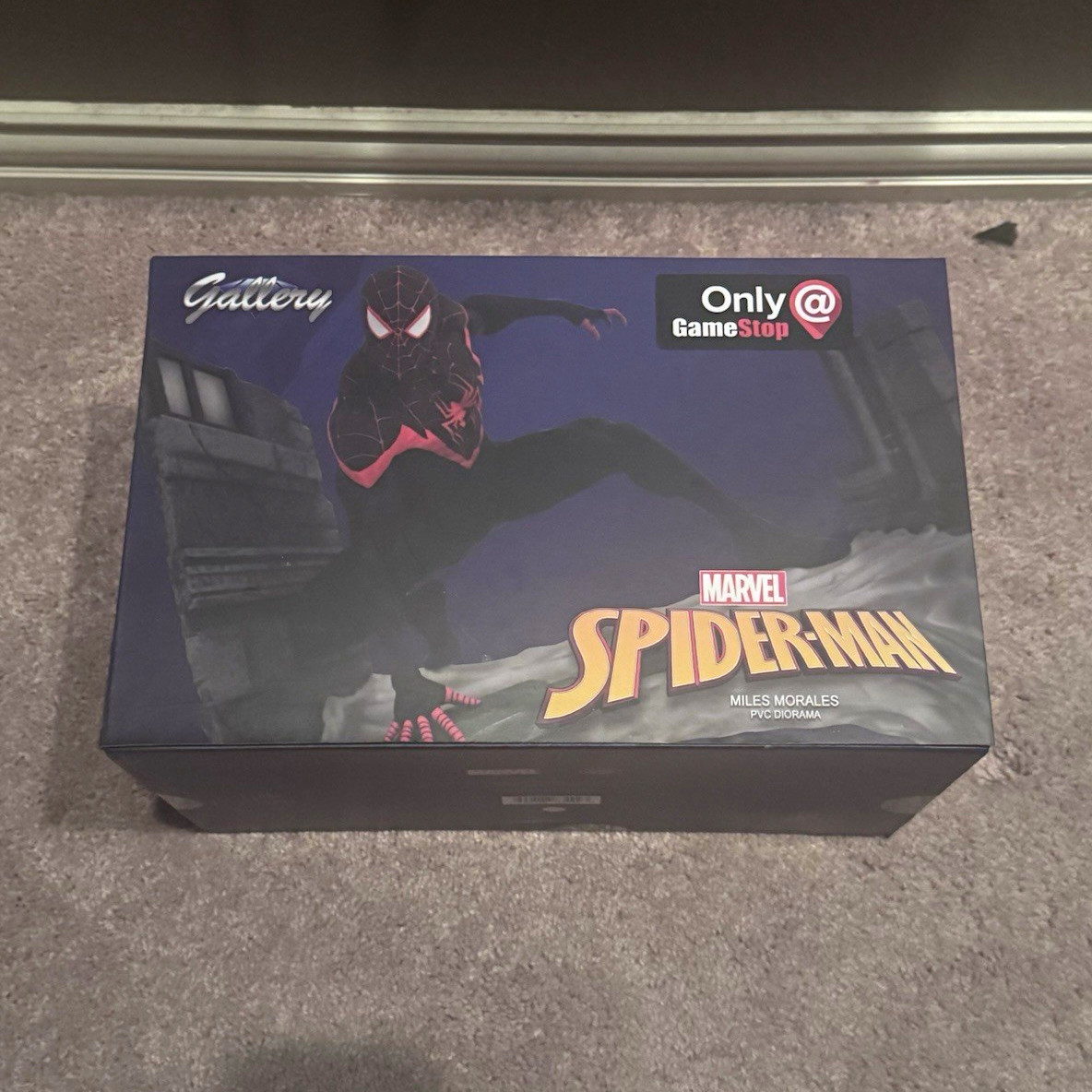 Diamond Select Marvel Gallery Miles Morales Spider-Man PVC Diorama GameStop