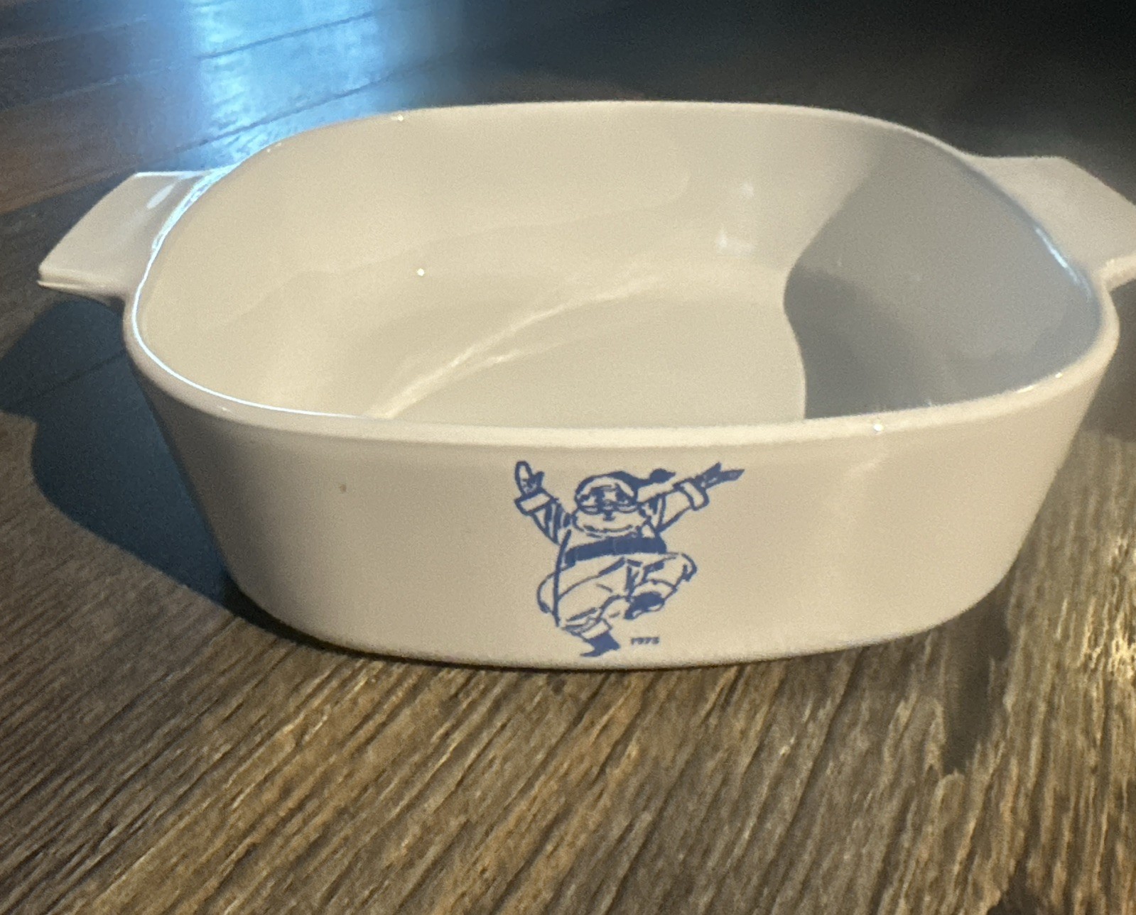 Extremely Rare 1975 Corningware 2 Quart Casserole Dish Blue Santa Employee Gift