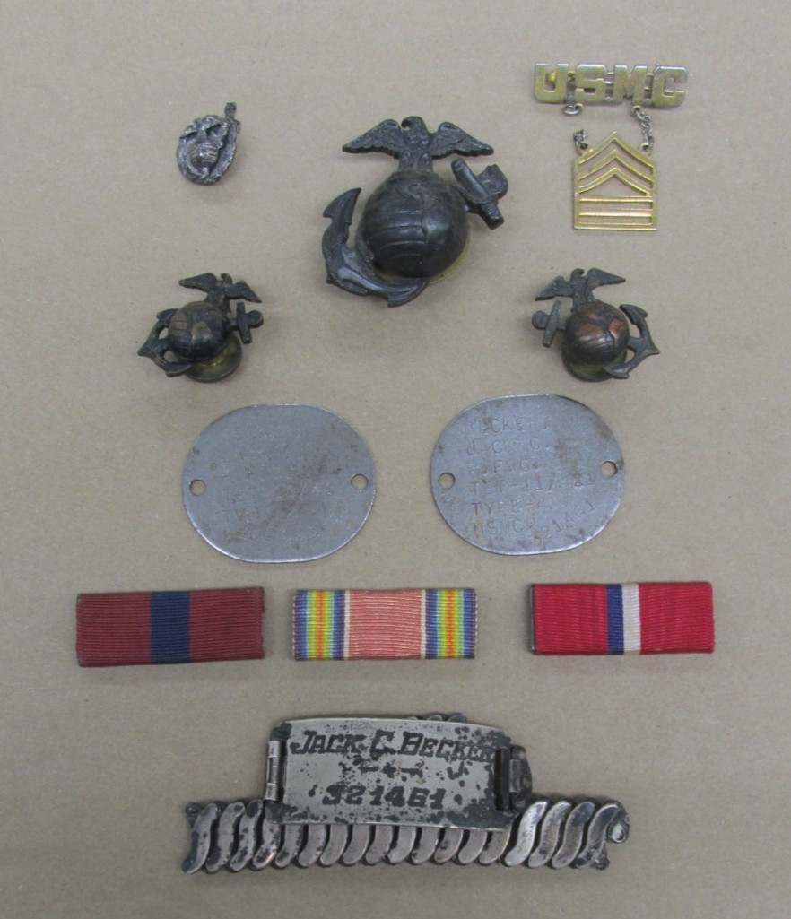 WWII Marine Corps USMC Named Grouping Dog Tags T 11/41 / ID Bracelet / Insignia