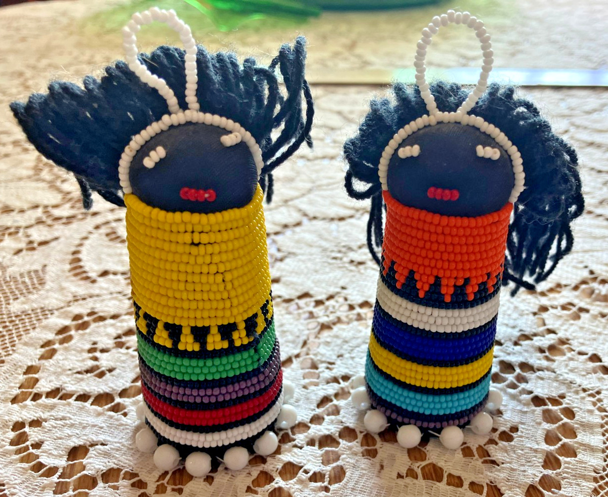 Vintage Folk Art Beaded 3\