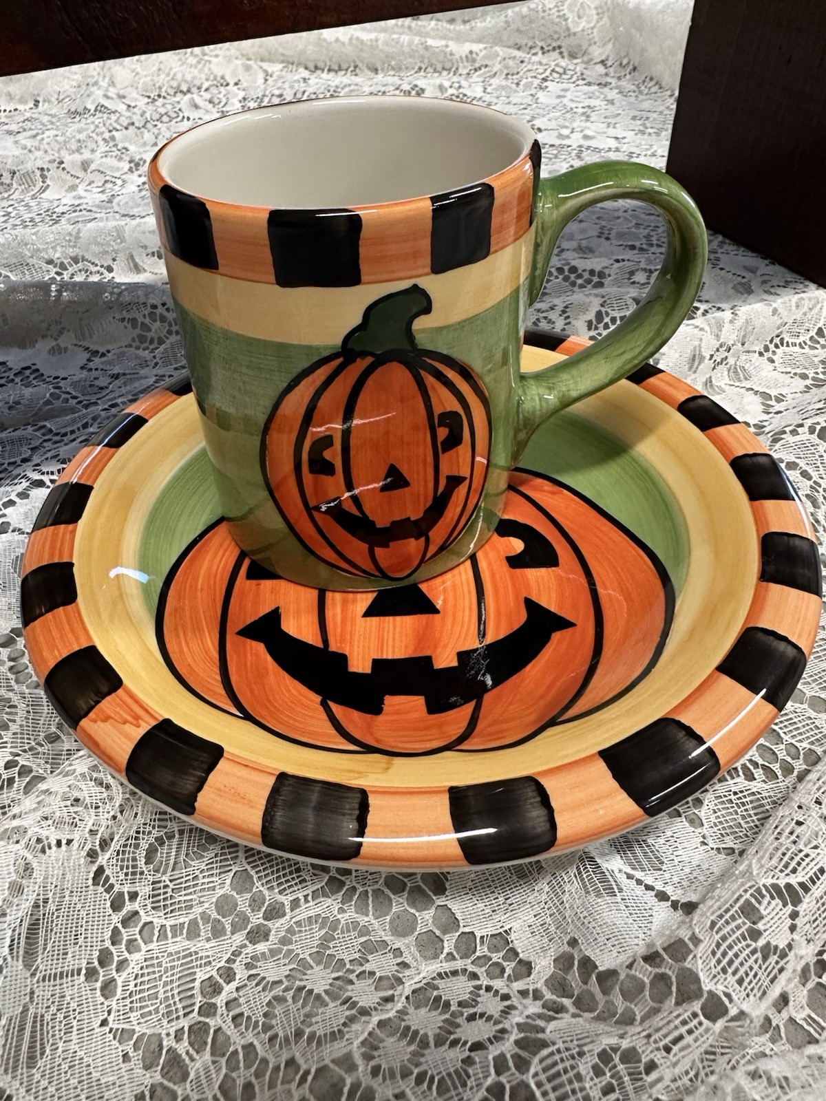 Vintage Lillian Vernon Halloween Mug & Plate Lot Complete 4-Pattern Set