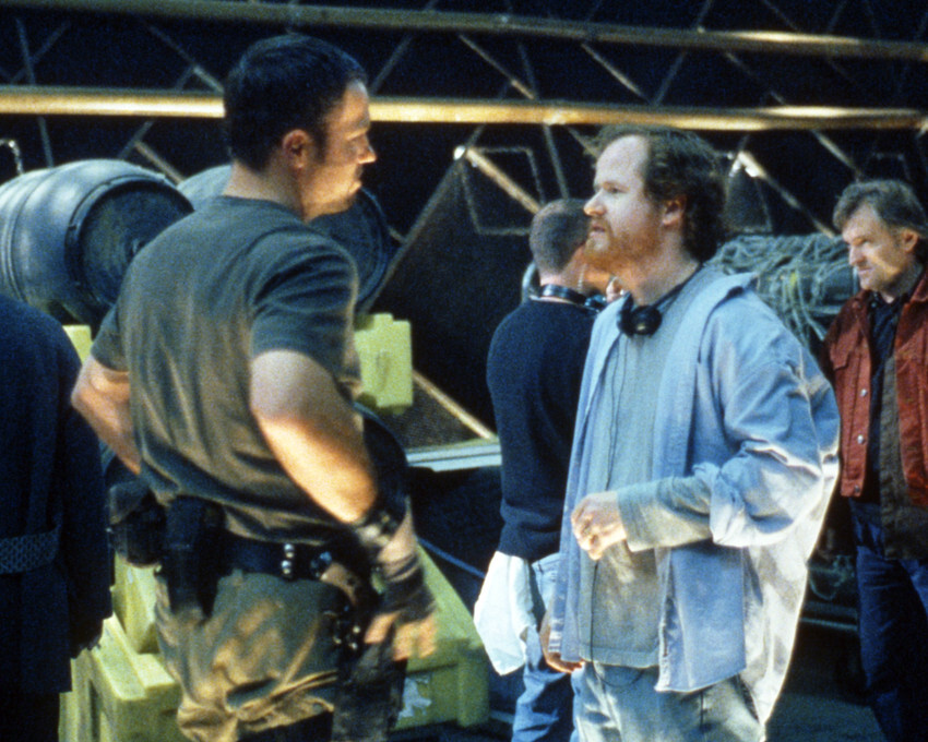 ADAM BALDWIN JOSS WHEDON ON SET BEHIND-THE-SCENES 8X10 PHOTO FIREFLY
