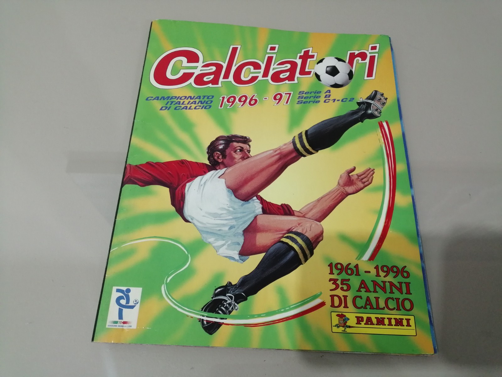 1996/97 Sandwich Figure Album Empty Only 58 Figures Attached Ref. A63