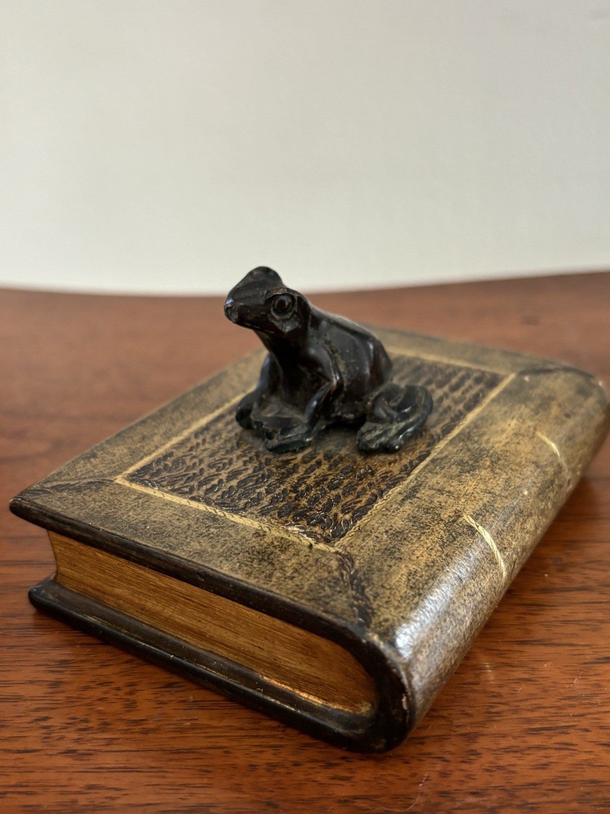 Vtg Maitland Smith (?) Style Bronze Frog On Faux Leather Book Paperweight
