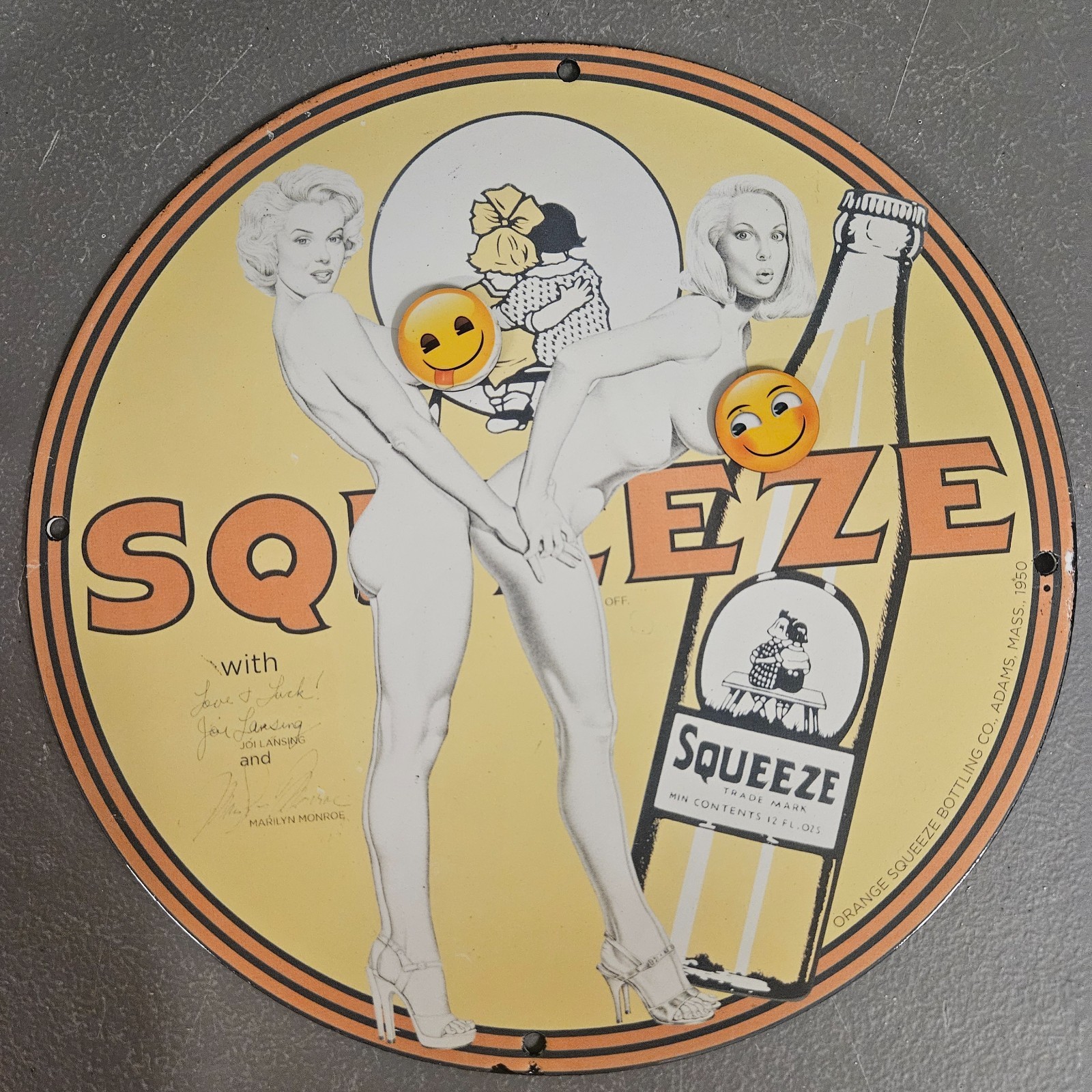 VINTAGE 1950 SQUEEZE SODA 12\