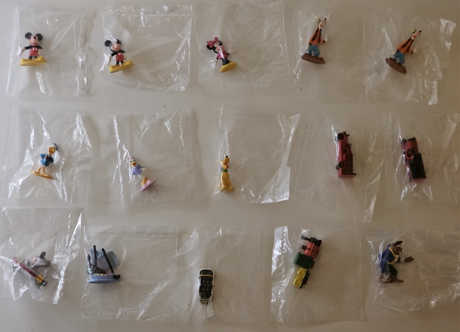 DISNEY COLLECTOR PACKS:  SERIES 1 SEALED Lot Of 15 (RETIRED) As Pictured 