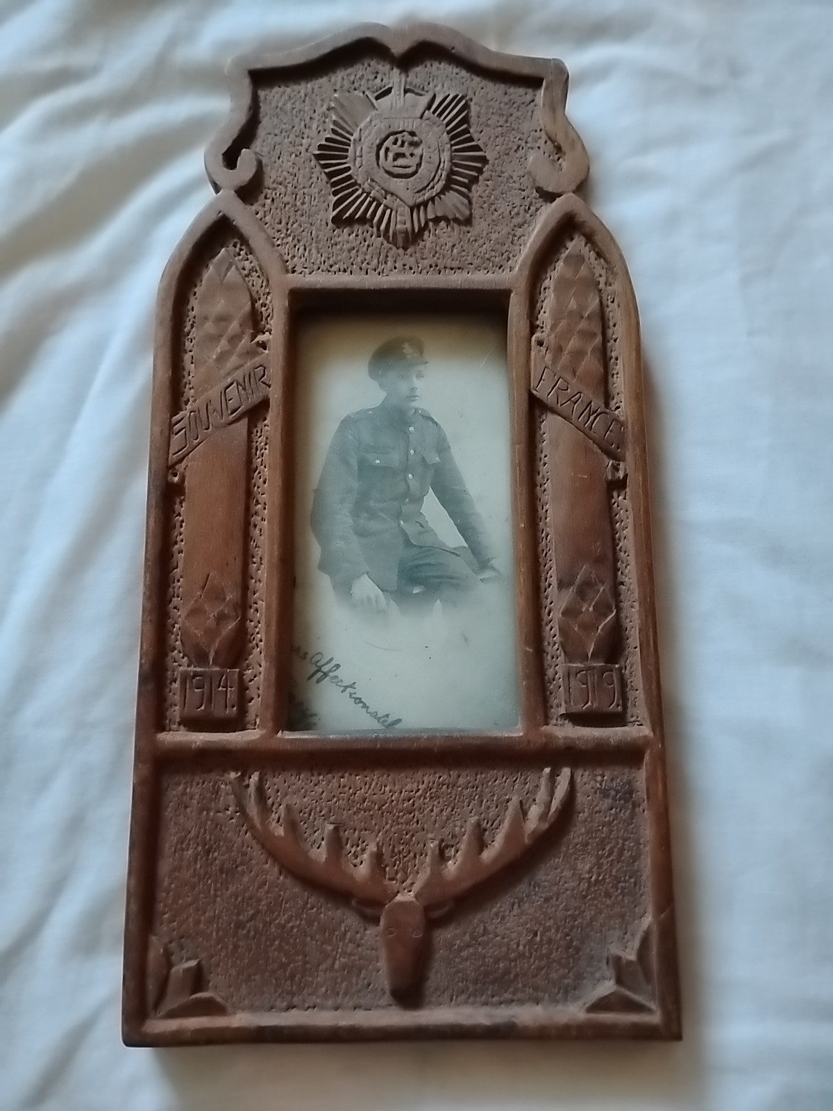 WW1 Wood Carved Souvenir Frame Photograph Soldier France Military 1919 Collect