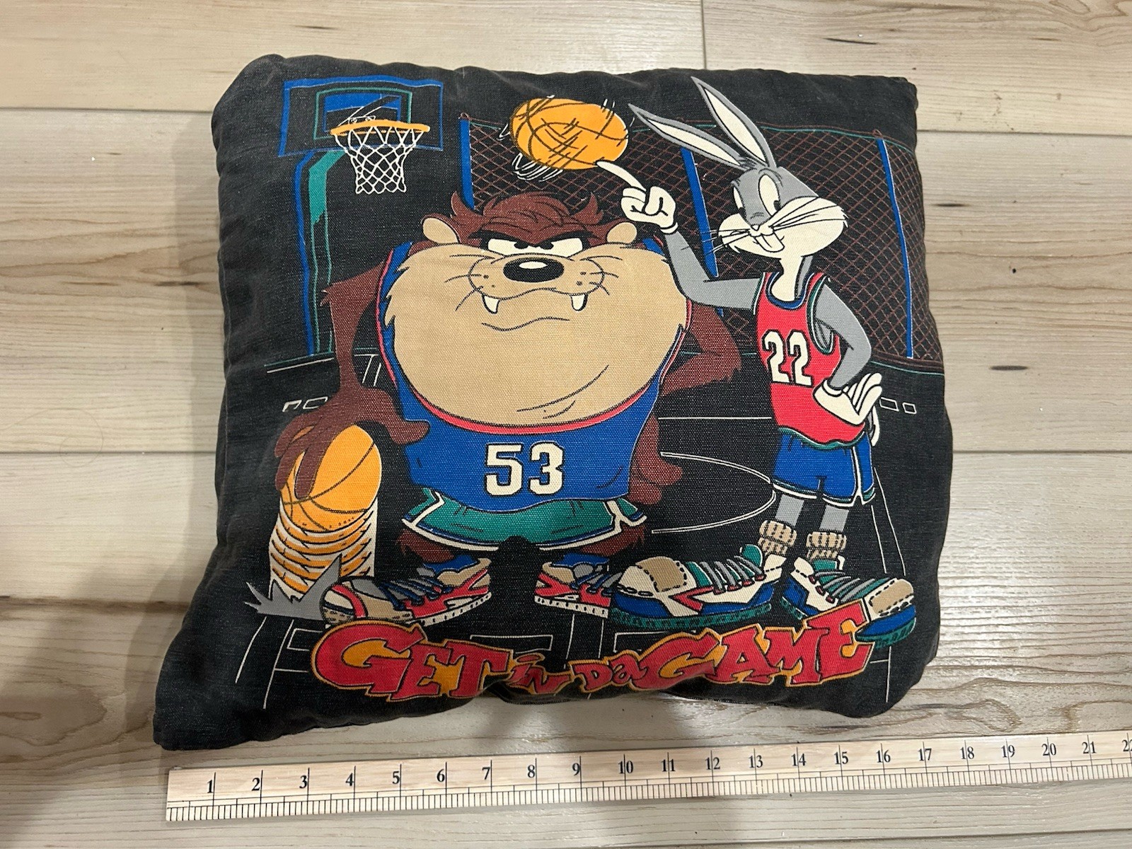 Vintage 1994 Looney Toons 18