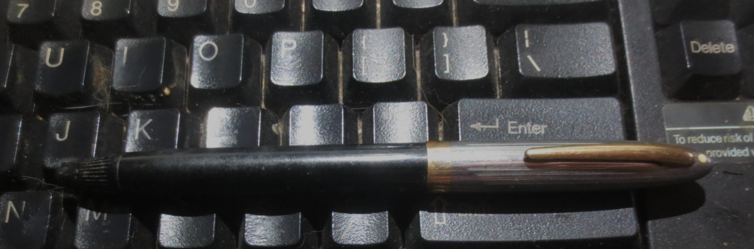 Vintage Shaeffer's Gold Chrome & Black 14K Nib Fountain Pen Untested
