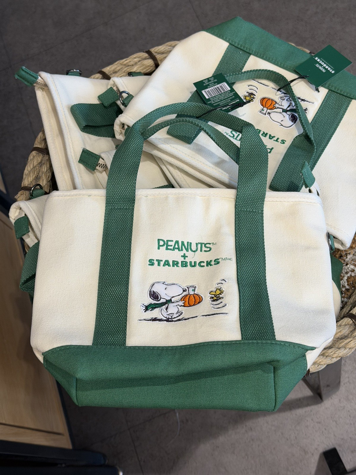 Starbucks x Peanuts Snoopy Mini Tote 2026 IN HAND READY TO SHIP
