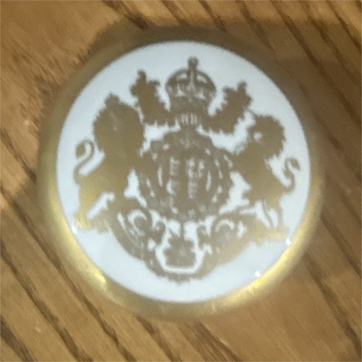Vintage Royal Collection Trust Fine Bone China Trinket Pill Box Gold Crest Gilt