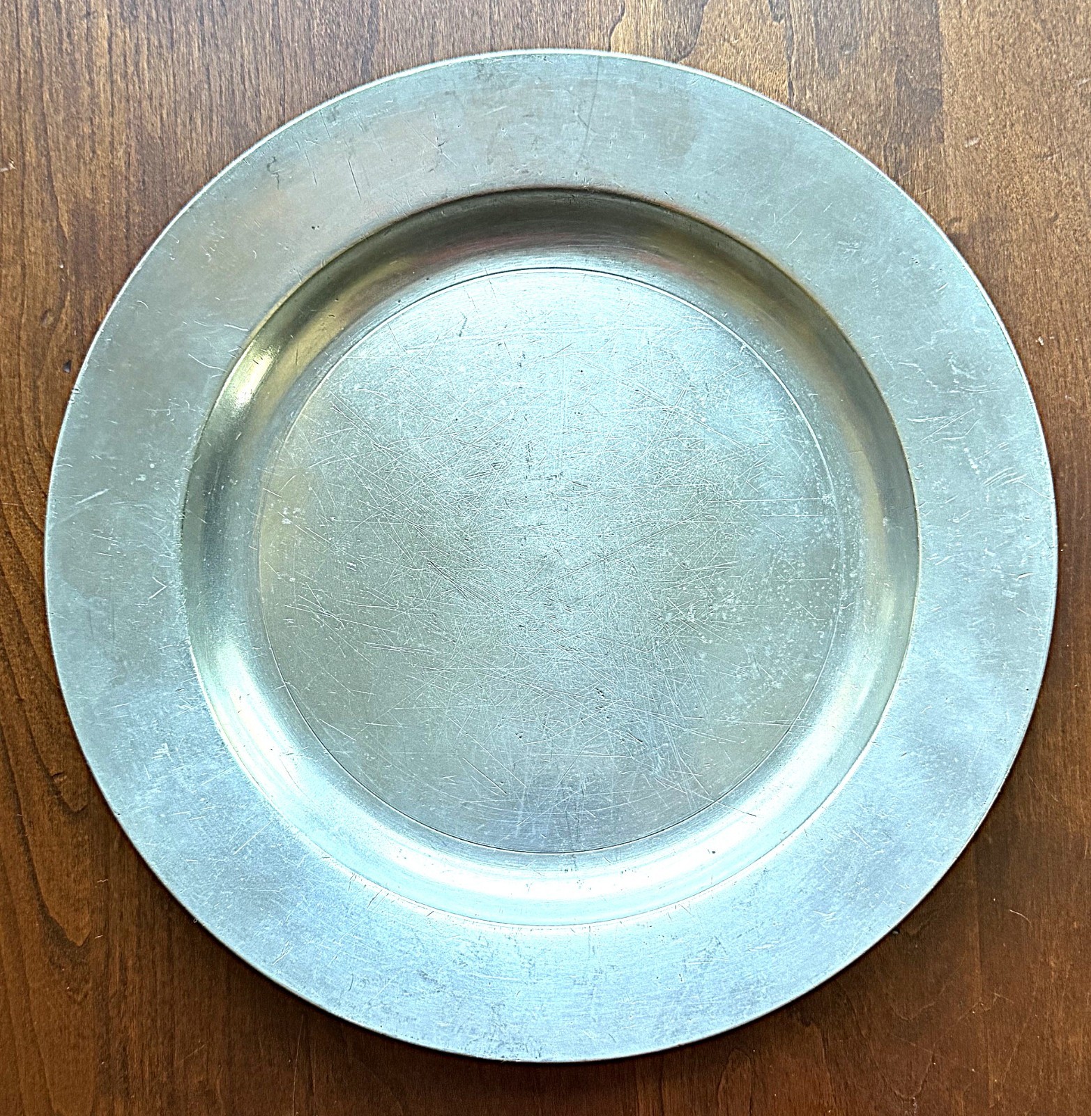 Exceptional Antique Pewter Flat-Brim Plate, marked DS, prob. Philadelphia, 18thc