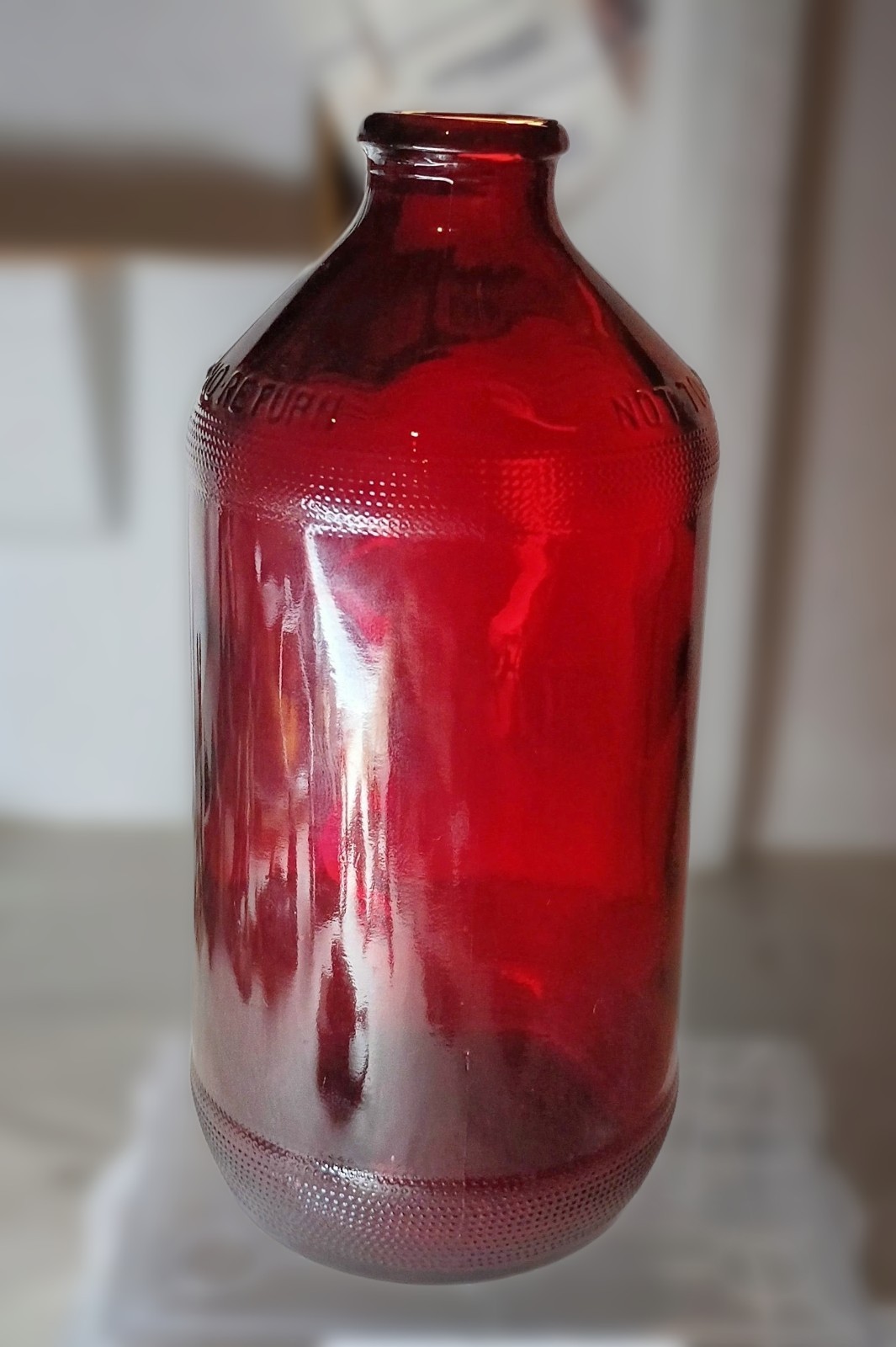 Vintage 1963 Royal Ruby Red Glass Schlitz Beer Bottle Anchor Hocking 168-38B