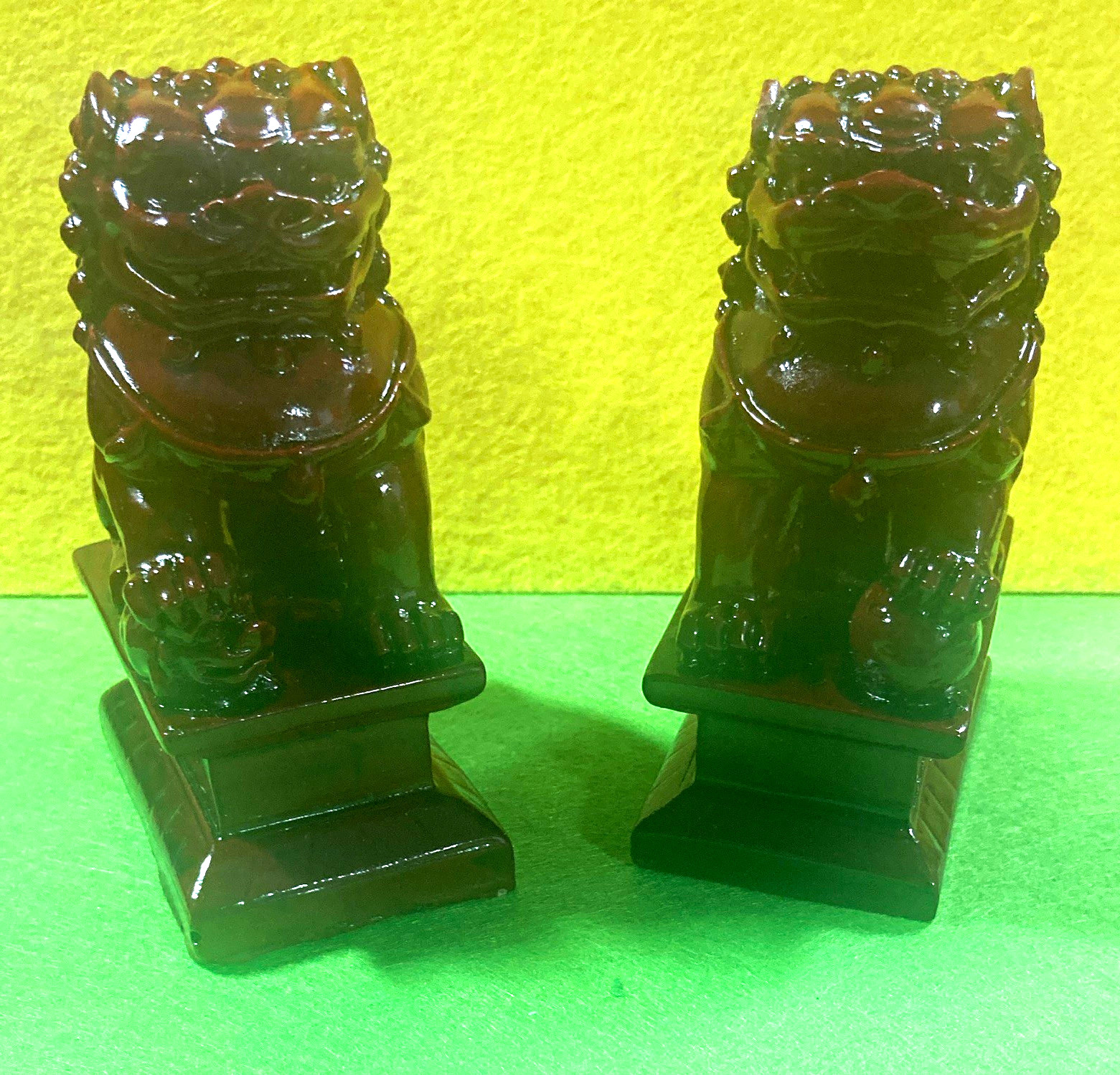 set of VINTAGE RISING RED FOO DOGS, Chinese Guardian Lions, ex. cond. w/ box