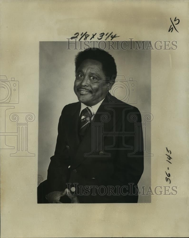 1977 Press Photo Melvin Bush, Former Municipal Development Specialist
