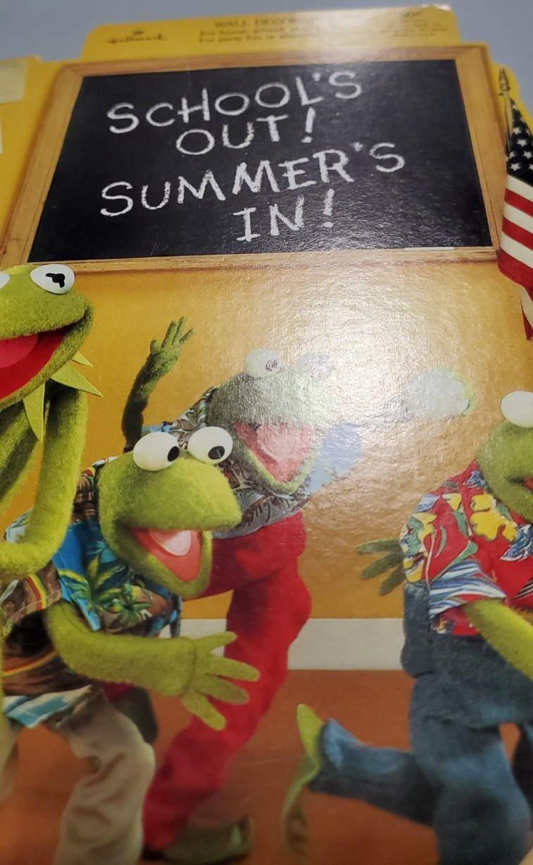 Hallmark Vintage School's Out Muppet's Kermit Die Cut Cardboard Wall Decoration