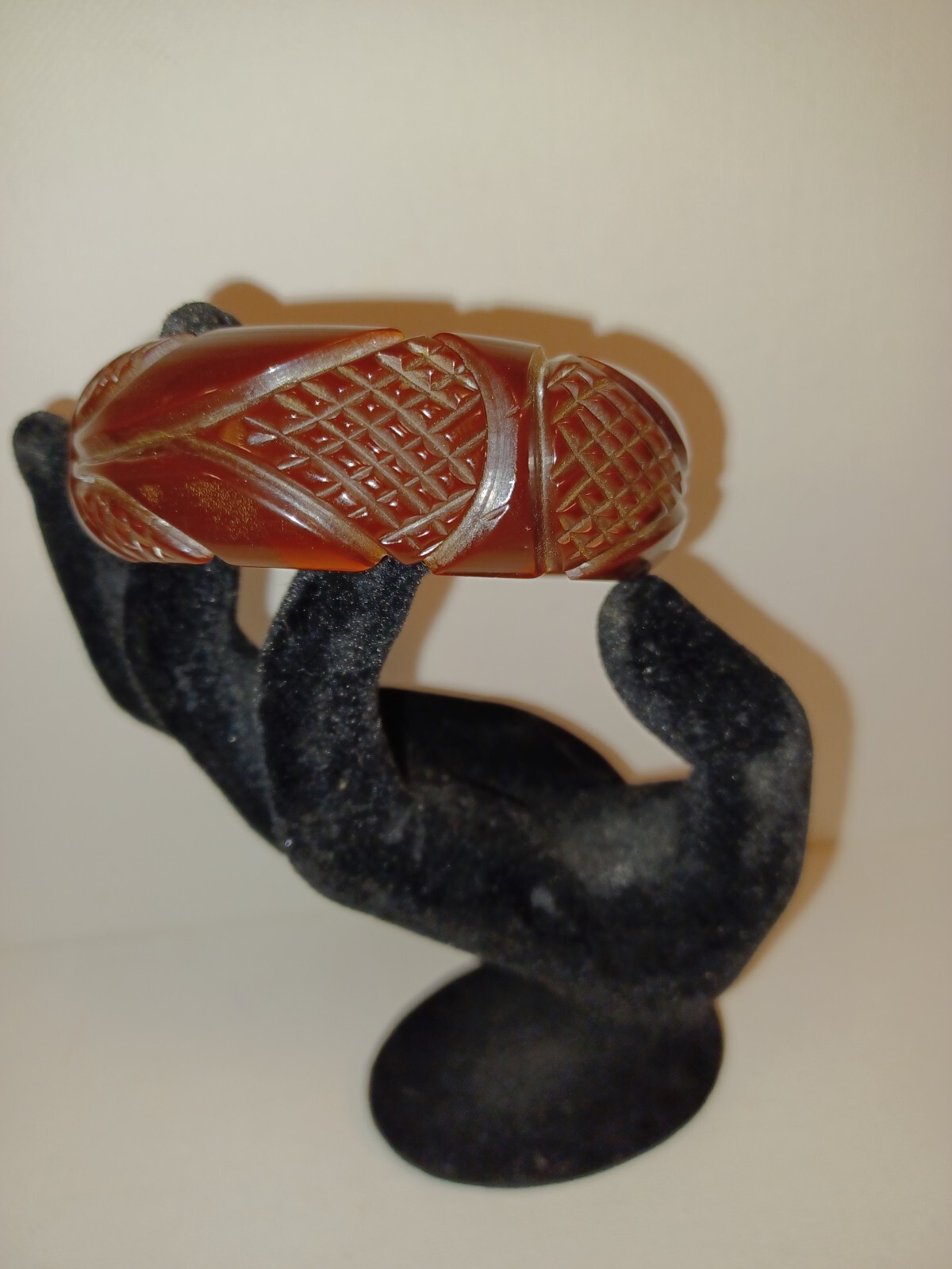 Vintage Chocolate Brown deep Carved Thick  BAKELITE  bangle  bracelet Antique